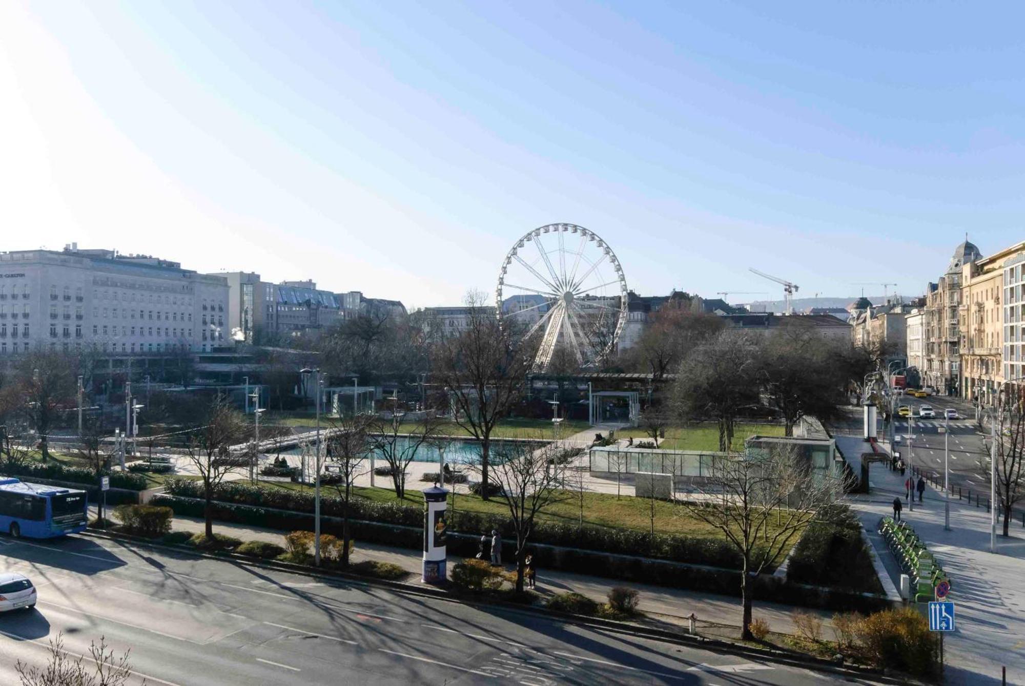 Big Wheel Panoramica Apartment ブダペスト エクステリア 写真